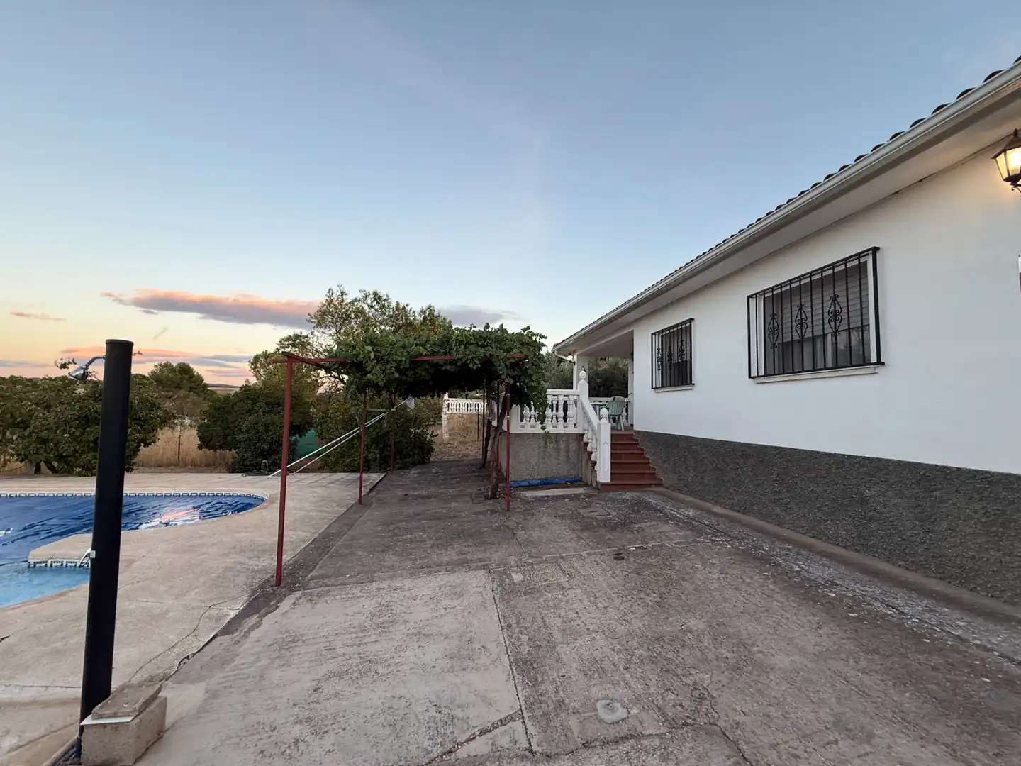 Vista exterior de Casa o chalet en venta en Illana con Calefacción, Jardín privado y Terraza