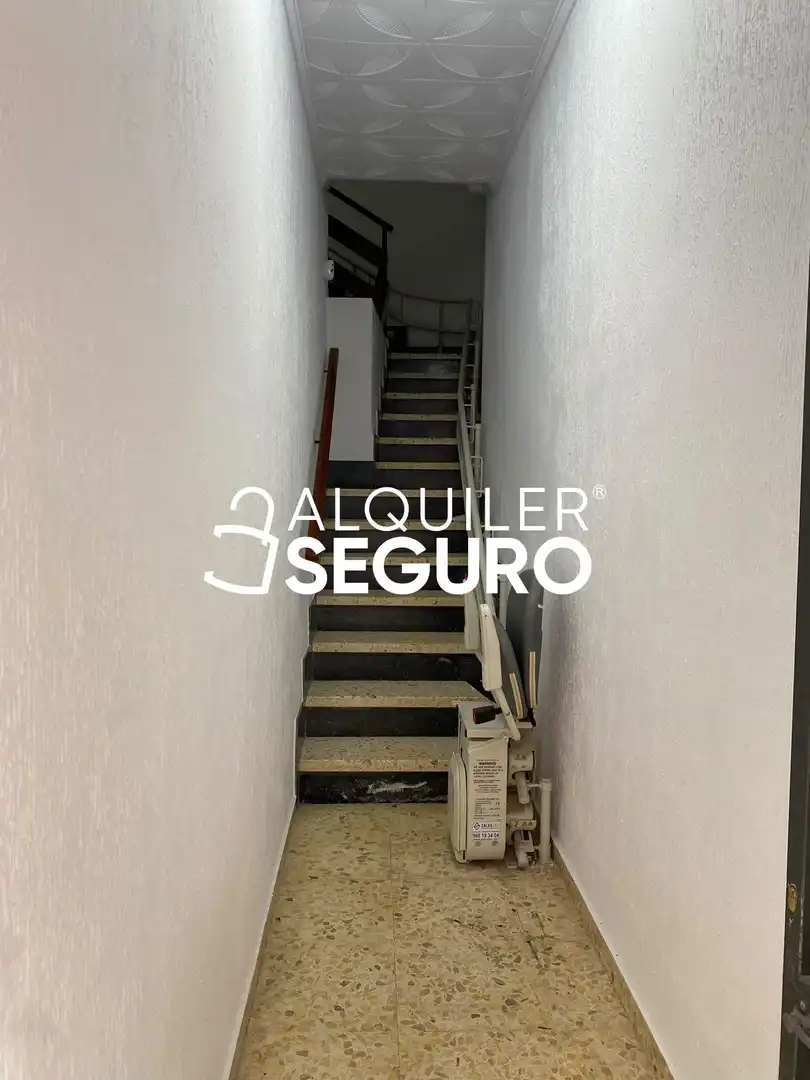 Flat for rent in Zaragoza  with Air Conditioner