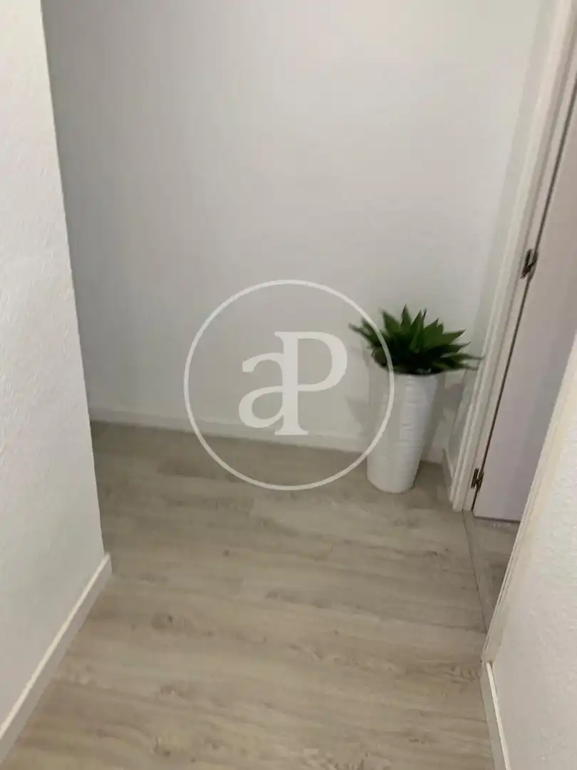 Flat for rent in Carrer Sant Roc, El Raval - Portes Encarnades