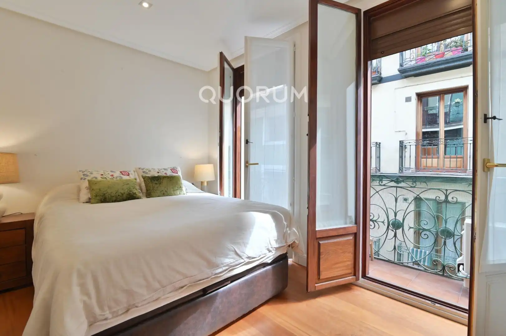 Habitación de Piso en venta en Bilbao  con Aire acondicionado, Calefacción y Balcón