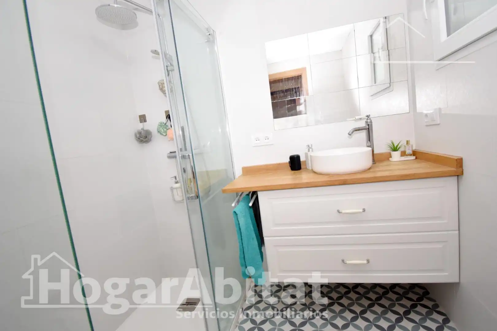Baño de Planta baja en venta en Burjassot con Aire acondicionado, Calefacción y Terraza