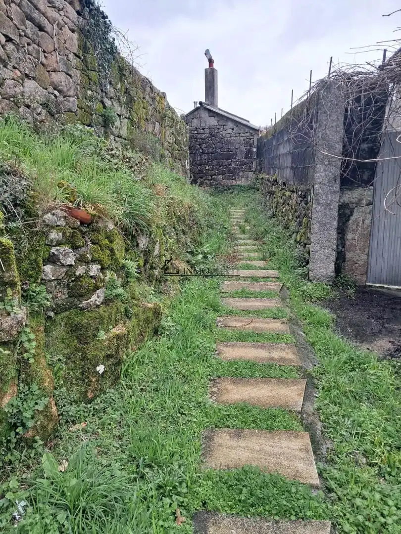 Casa o xalet en venda en Cotobade amb Jardí privat