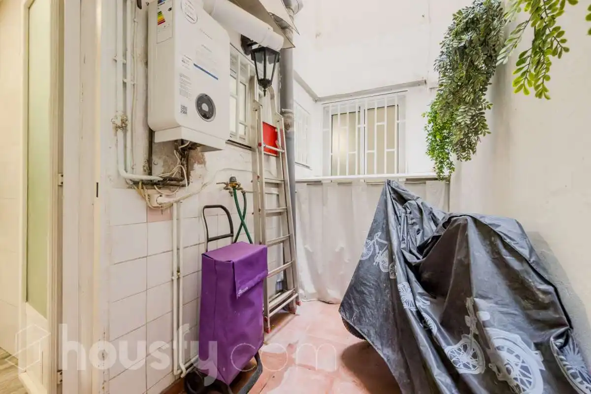 Planta baja en venta en Barcelona con Aire acondicionado, Calefacción y Amueblado