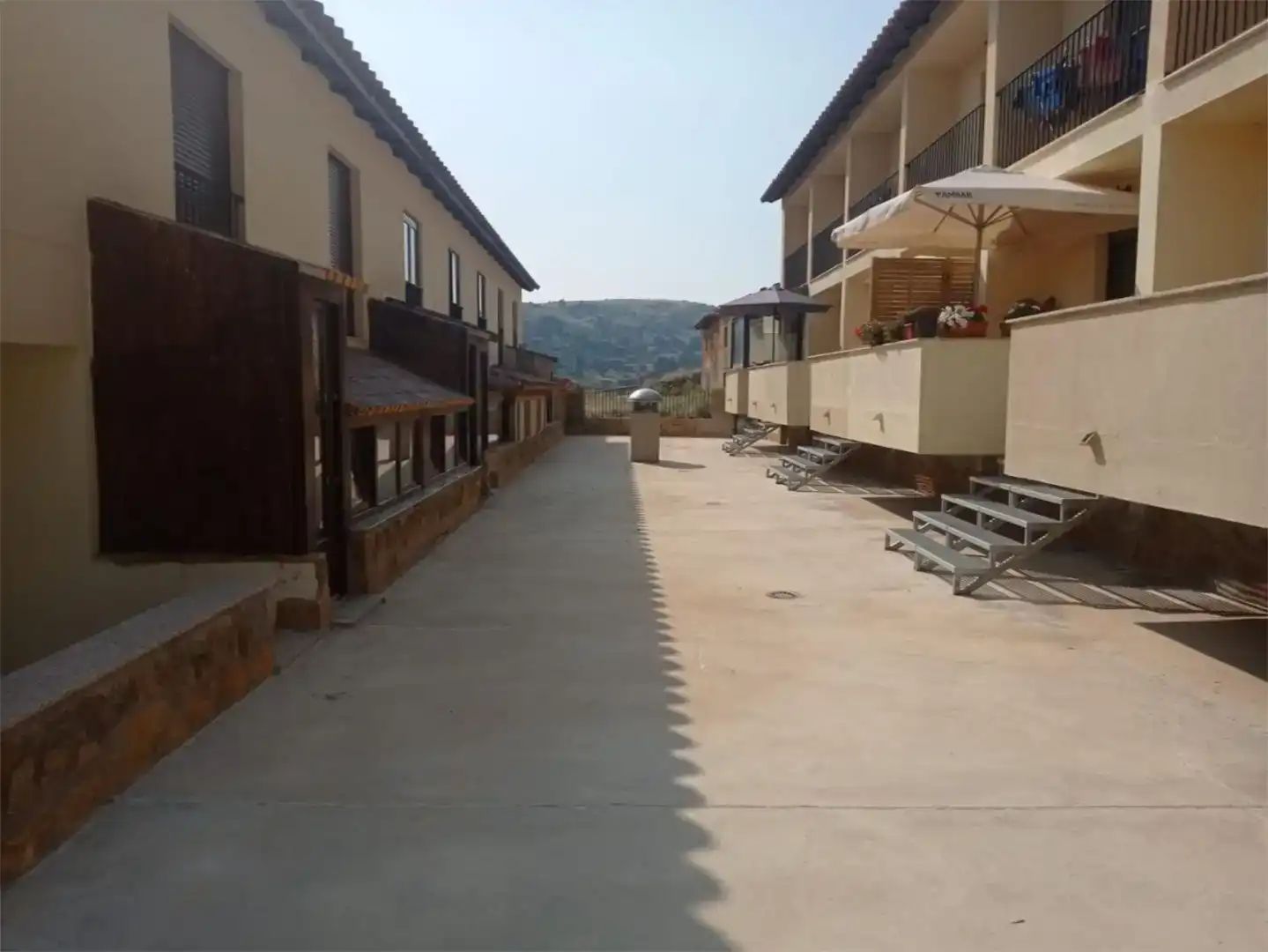 Terrassa de Casa adosada en venda en Valdelinares amb Moblat i Balcó