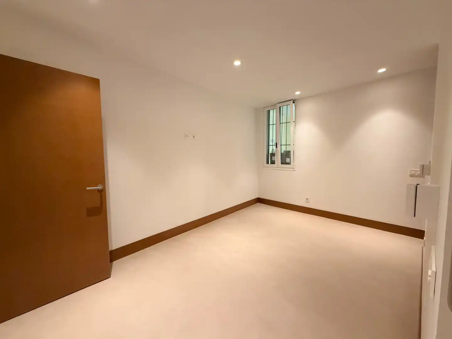 Flat for sale in Madrid  with Air Conditioner, Heating and Balcony