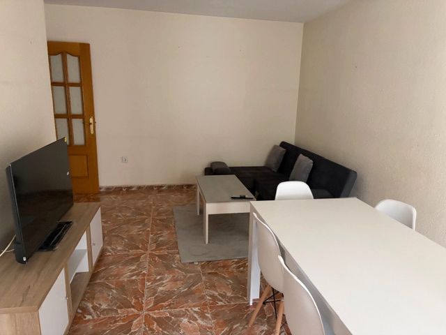 Pis de lloguer a Plaza Abenojar, PAU 2-600