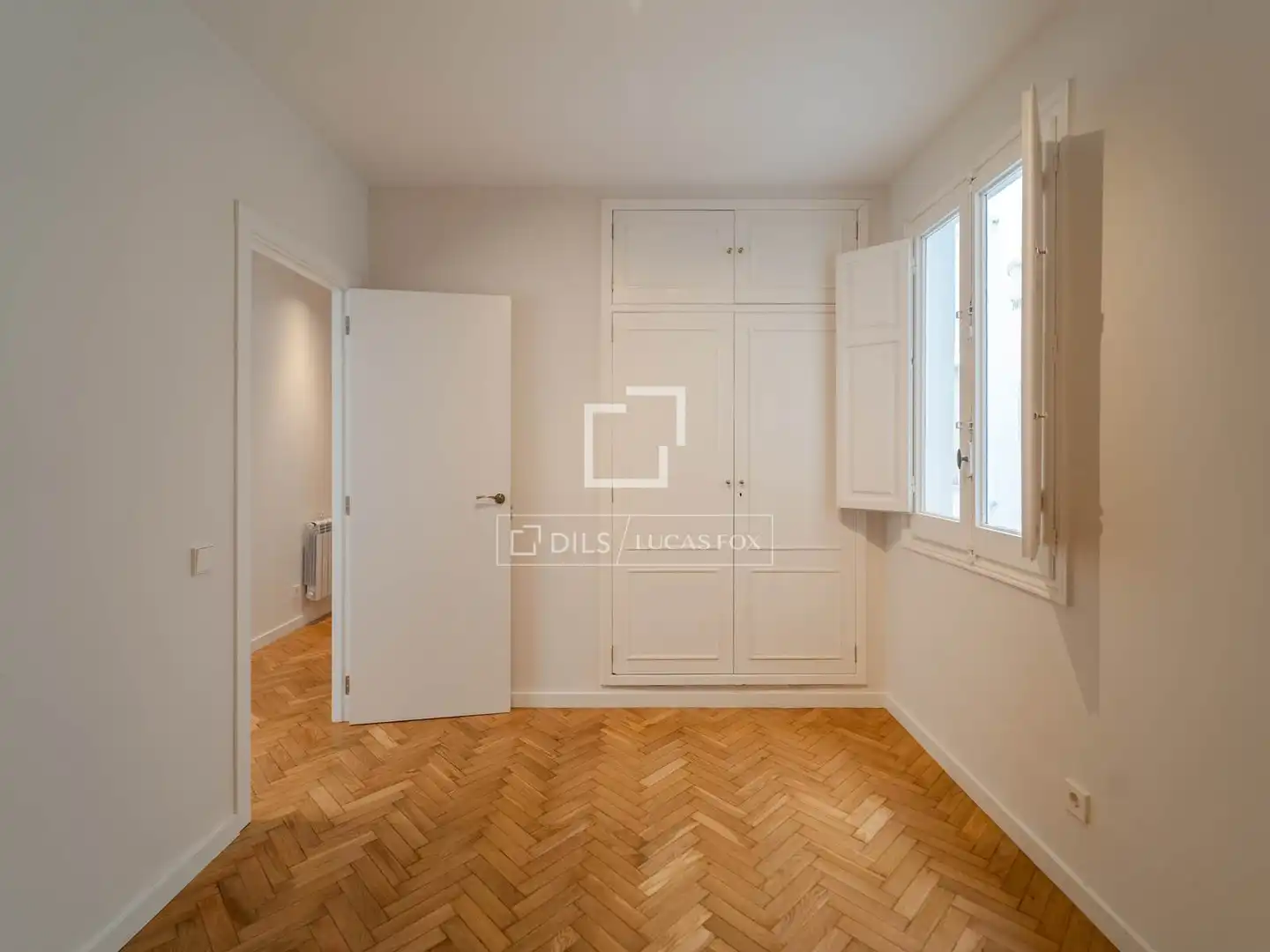 Dormitori de Pis de lloguer en Valencia amb Aire condicionat, Parquet i Terrassa