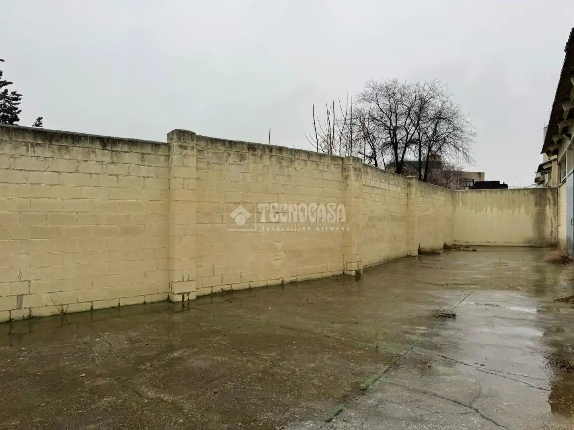 Local comercial en venta en Zona Industrial, imagen 25