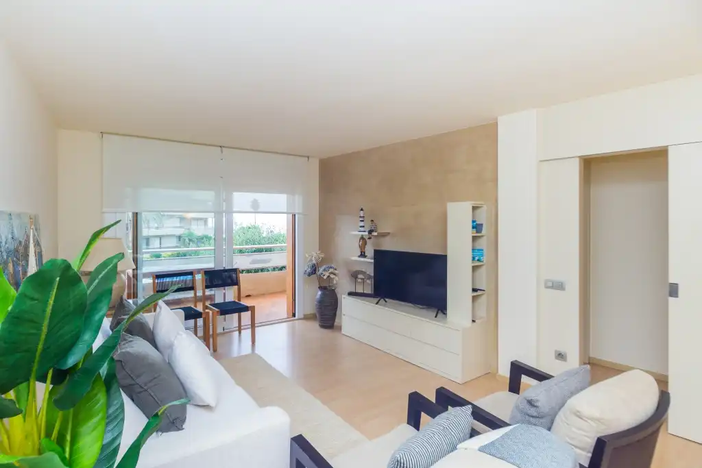 Wohnzimmer von Maisonette zum Verkauf in Calonge i Sant Antoni mit Klimaanlage, Heizung und Privatgarten