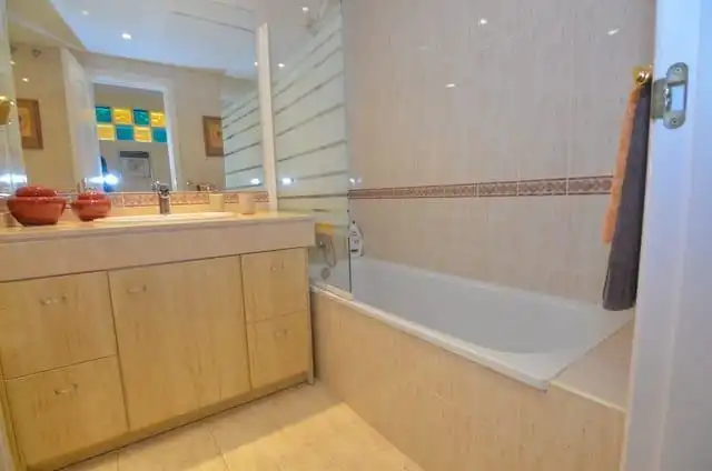 Apartament amb piscina en venda a Calle Calle Torrequebrada, imagen 16