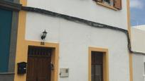 Vista exterior de Casa adosada en venda en Moya (Las Palmas) amb Terrassa, Traster i Piscina