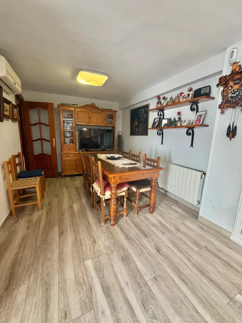 Menjador de Casa o xalet en venda en Peñamefecit - Avda Barcelona