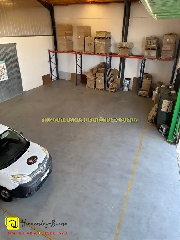 Parkplatz von Fabrikhallen zur Miete in Calvarrasa de Abajo, Salamanca
