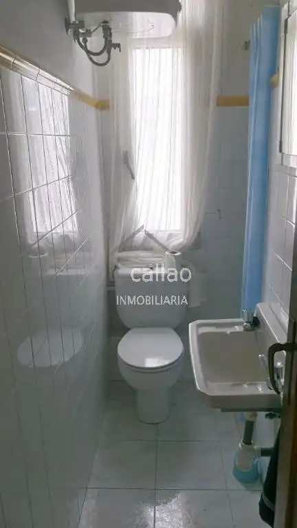 Bathroom of Flat for rent in Ferrol  with Heating, Furnished and Balcony
