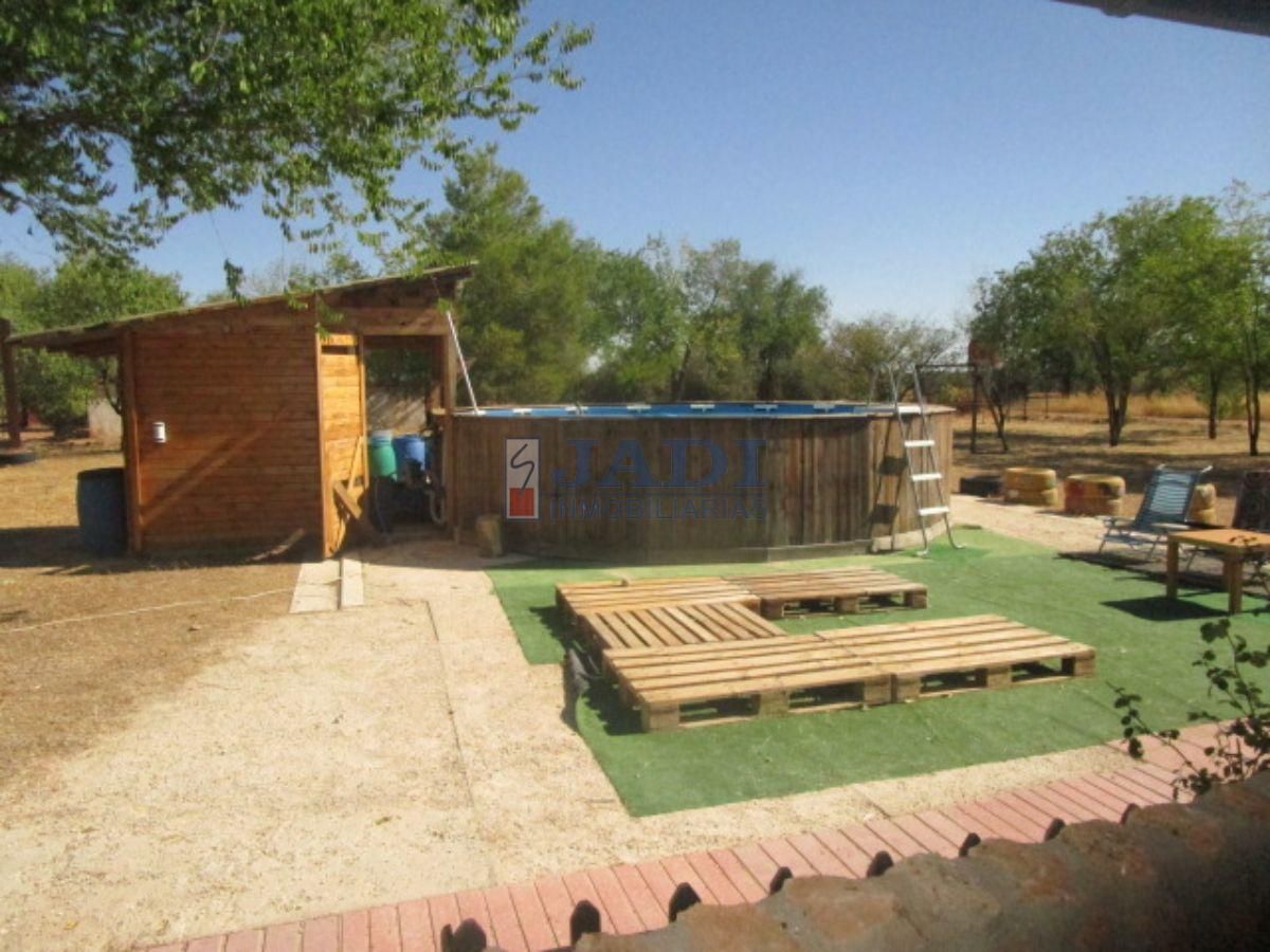 Jardí de Finca rústica en venda en Valdepeñas amb Calefacció, Terrassa i Piscina