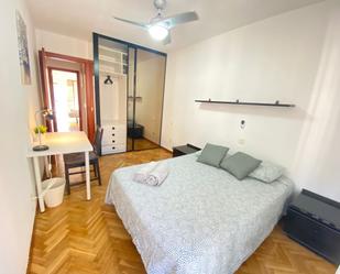 Bedroom of Flat to share in  Madrid Capital  with Balcony