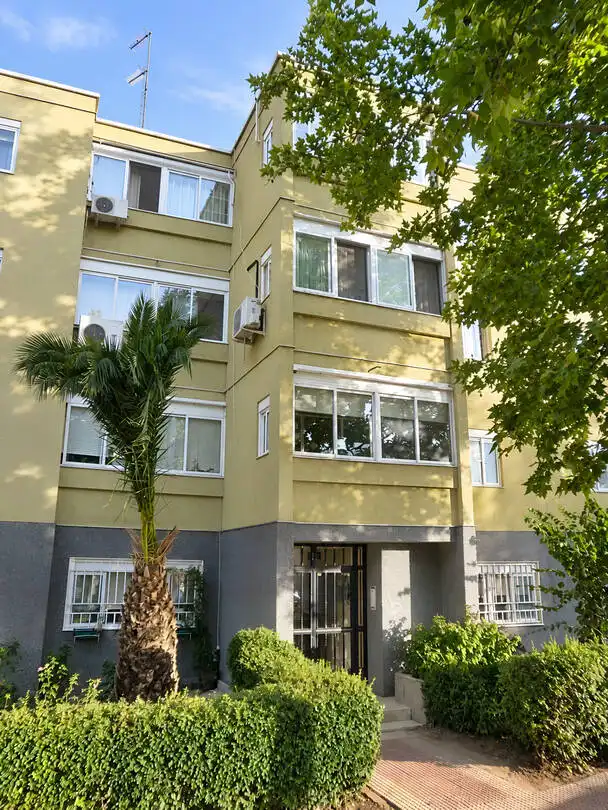 Vista exterior de Piso en venta en Mejorada del Campo con Calefacción, Terraza y Trastero