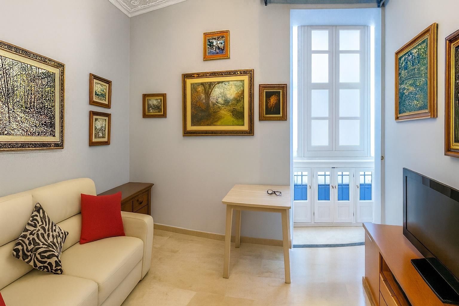 Living room of Flat for sale in  Cádiz Capital