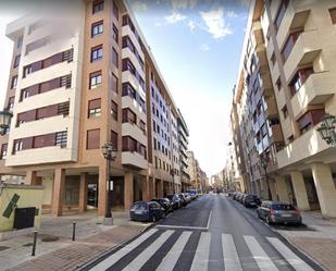 Vista exterior de Pis en venda en Oviedo  amb Terrassa