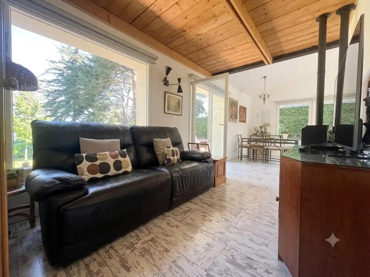 Sala de estar de Casa o chalet en venta en El Espinar con Calefacción y Terraza