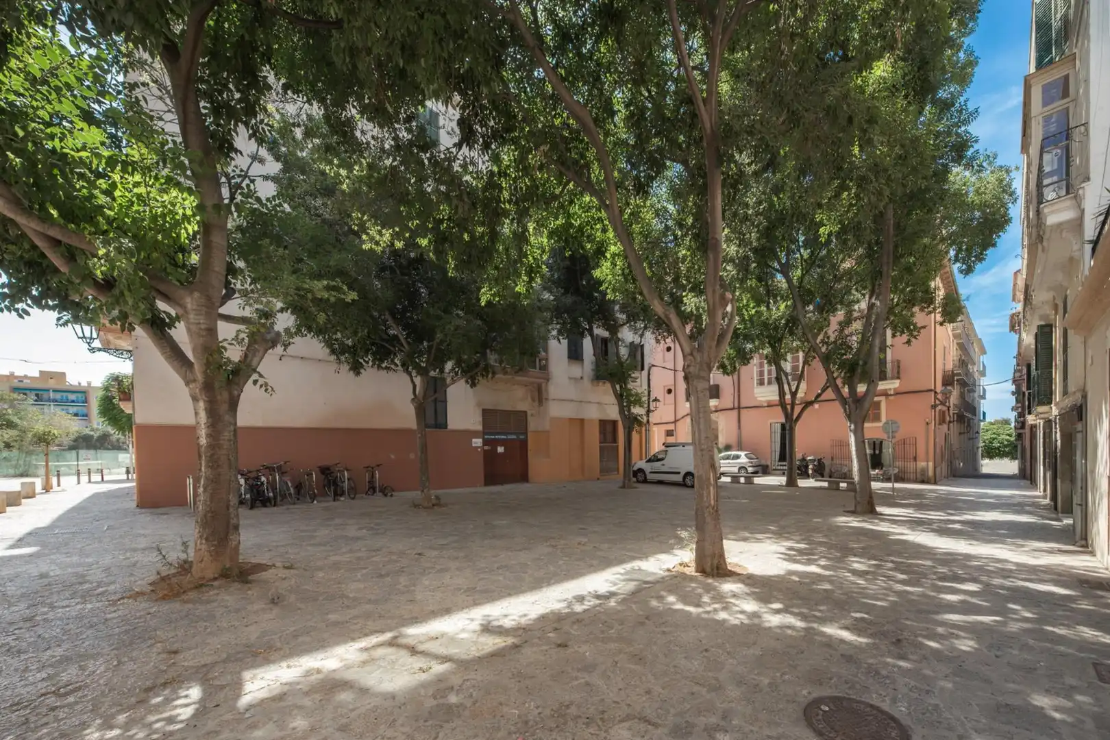 Außenansicht von Wohnungen zur Miete in  Palma de Mallorca mit Klimaanlage, Heizung und Parkett