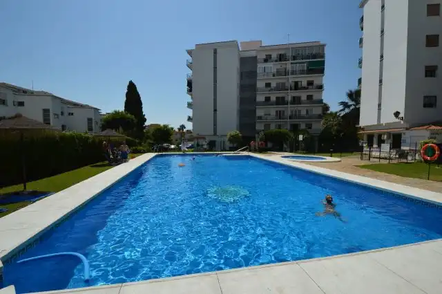 Swimming pool of Apartments for rent in Benalmádena  with Air Conditioner, Furnished and Community pool