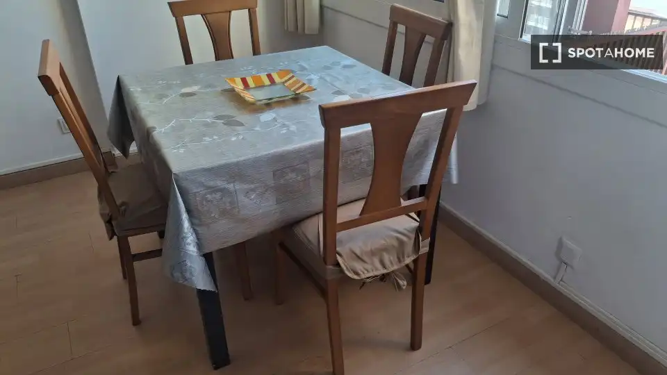 Menjador de Apartament per a compartir en Sant Martí