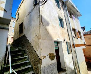 Vista exterior de Casa adosada en venda en Castropol