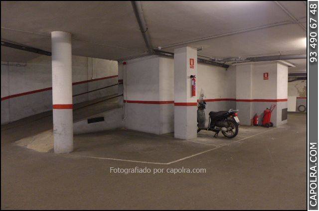 Garaje en Alquiler en Riera de les Cassoles, 20 en Vila de Gràcia