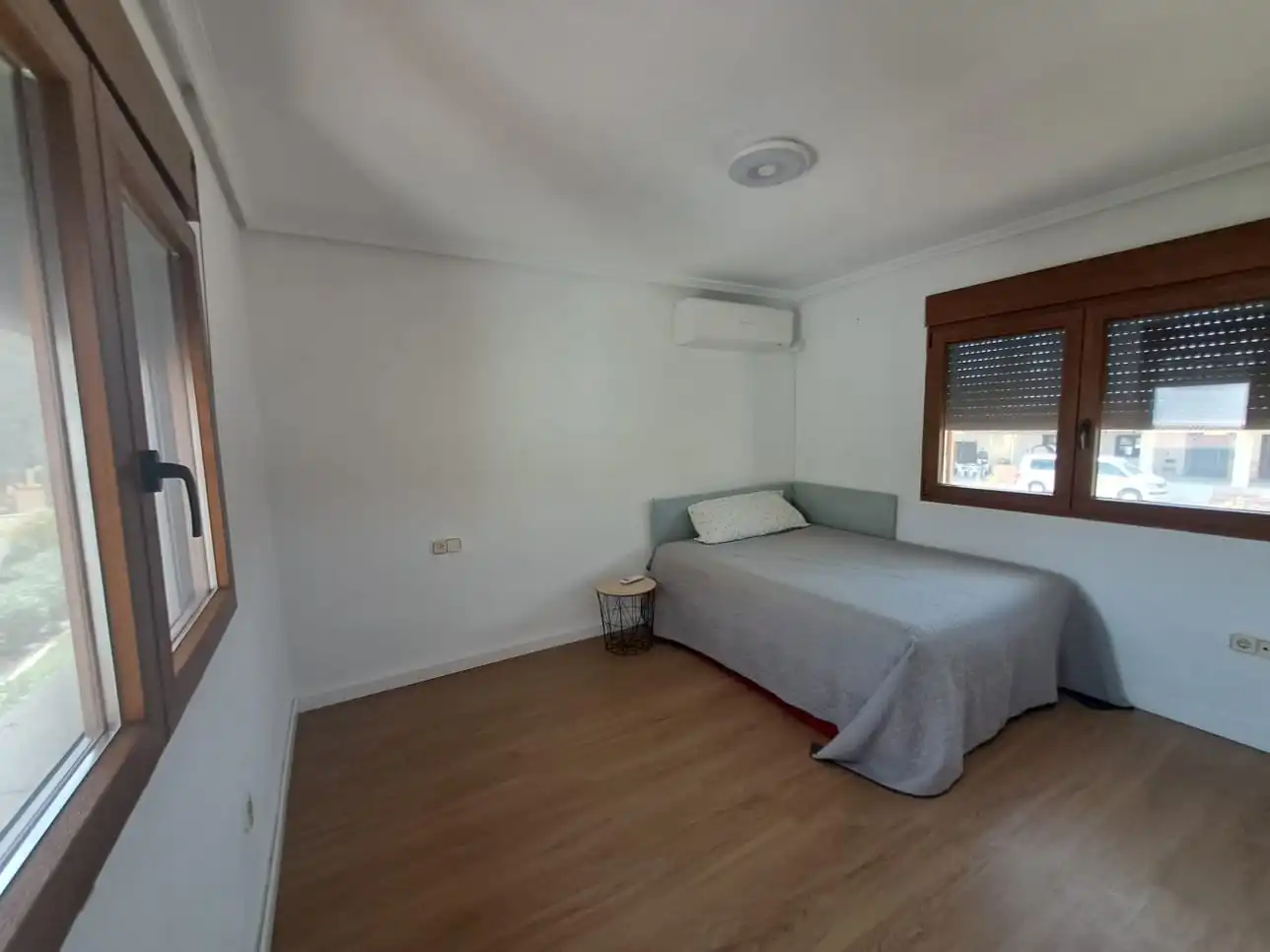 Schlafzimmer von Haus oder Chalet zur Miete in Mutxamel mit Klimaanlage, Terrasse und Schwimmbad
