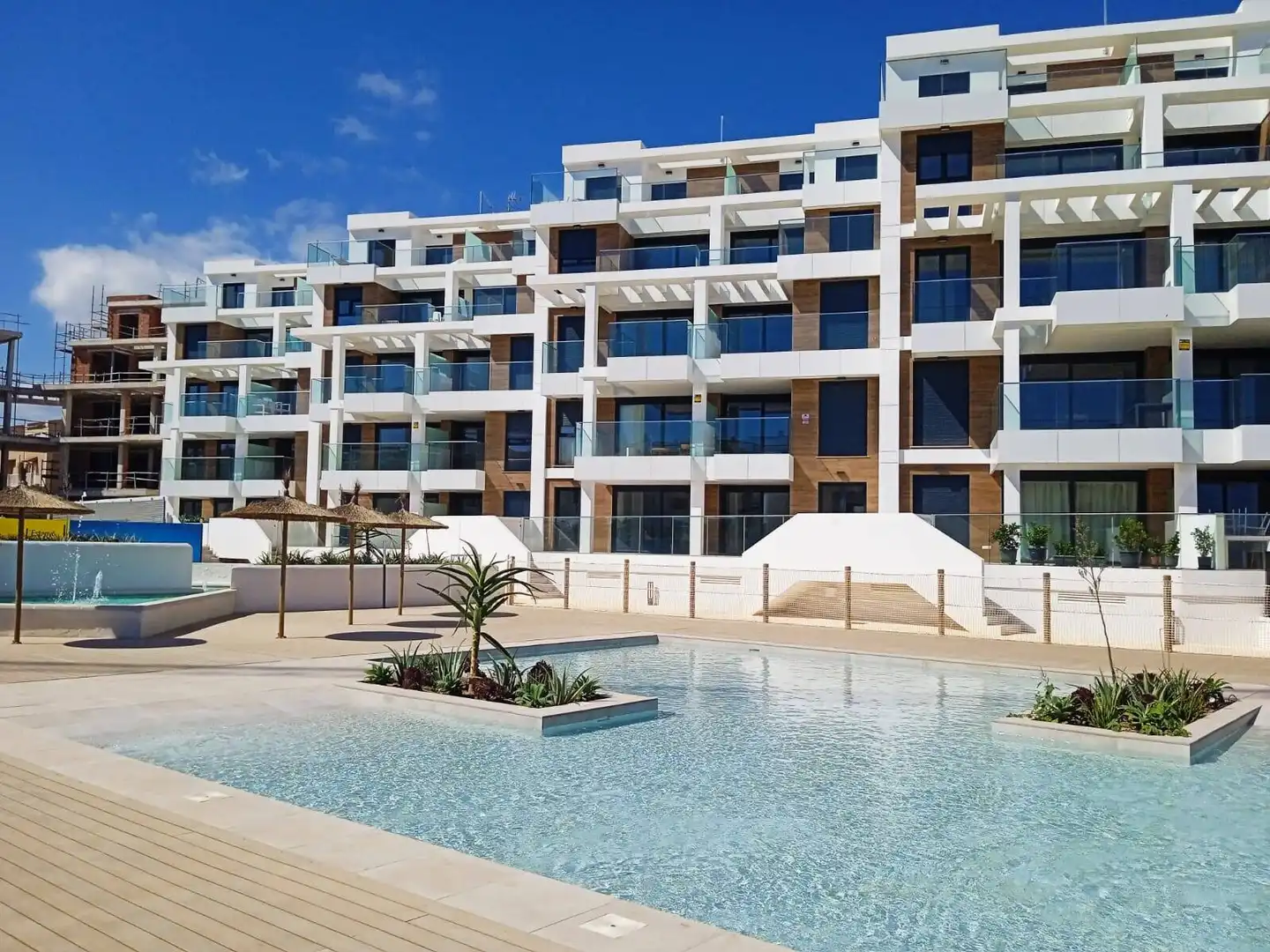 Apartament amb terrassa en venda a Las Marinas / Les Marines, imagen 4