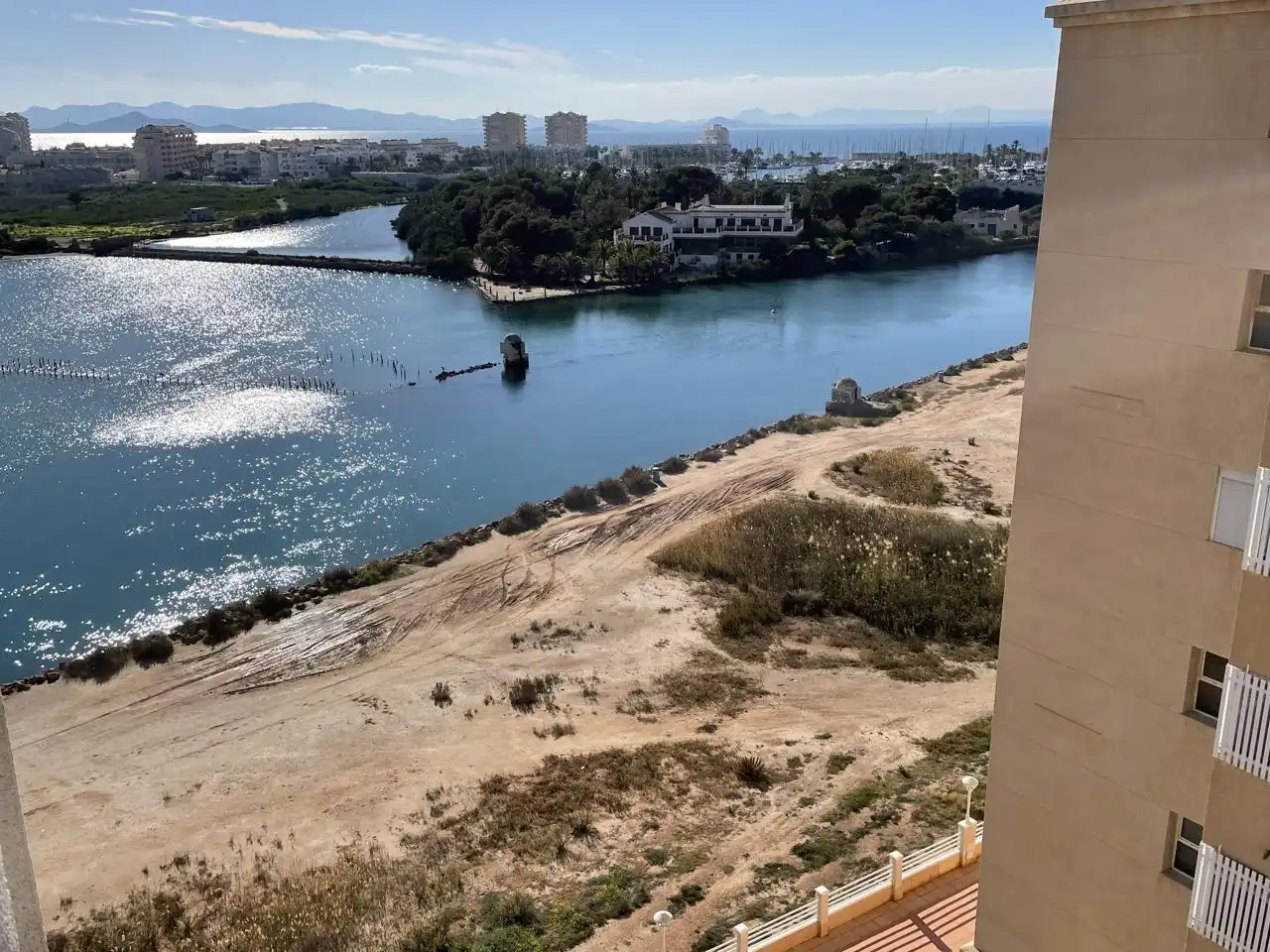 Apartamento en venta en La Manga del Mar Menor con Aire acondicionado, Jardín privado y Terraza