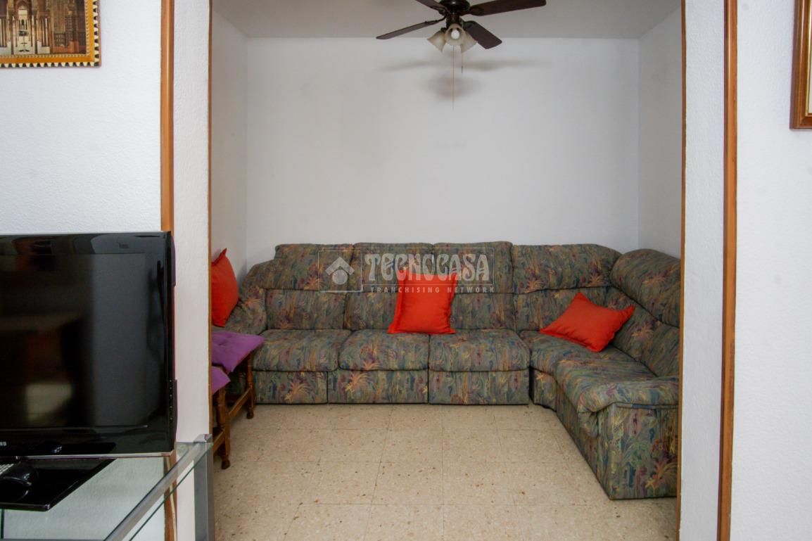 Sala de estar de Piso en venta en  Granada Capital