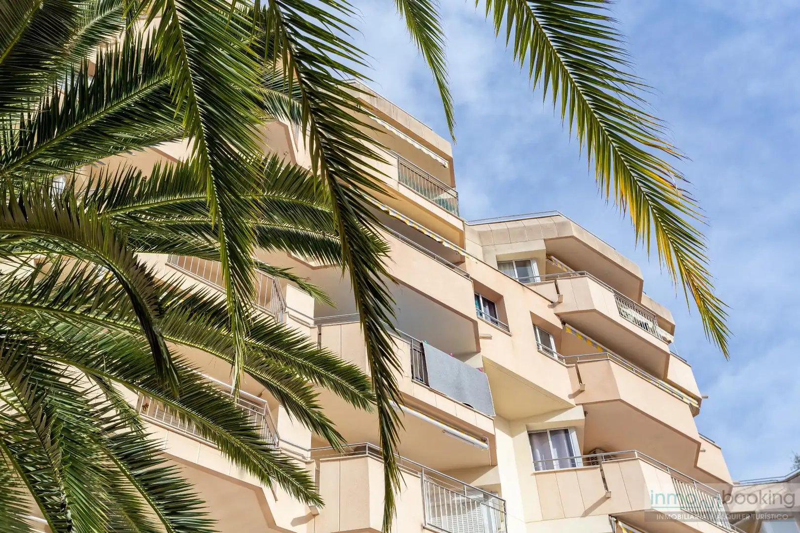 Außenansicht von Wohnungen zum Verkauf in Salou mit Klimaanlage, Heizung und Terrasse