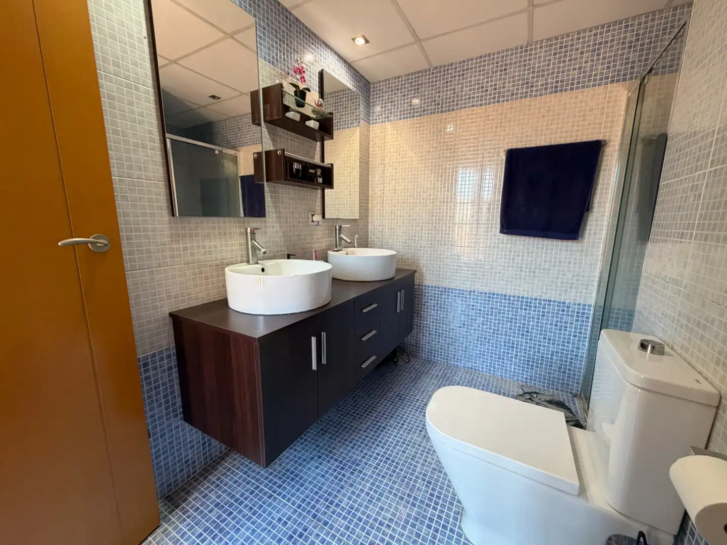 Bathroom of Duplexes for sale in Benetússer  with Air Conditioner and Furnished