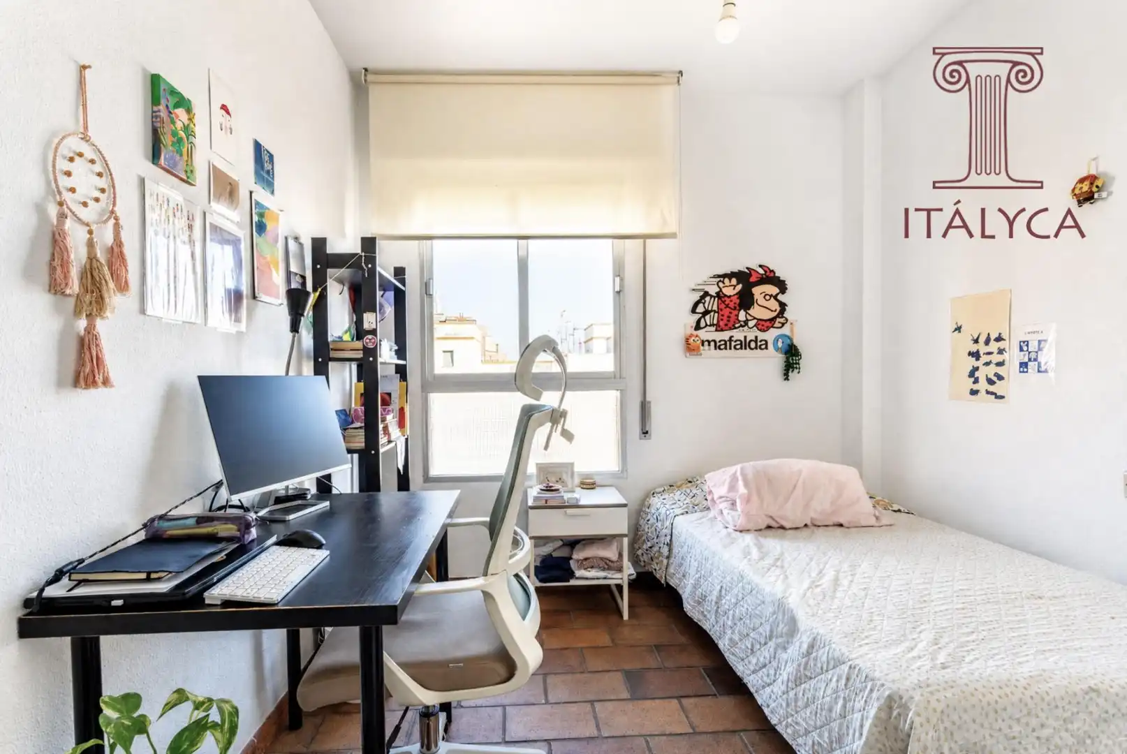 Bedroom of Flat for sale in Sevilla  with Air Conditioner, Heating and Terrace