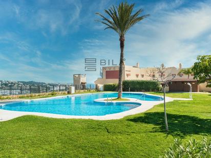 Piscina de Dúplex en venda en Mijas
