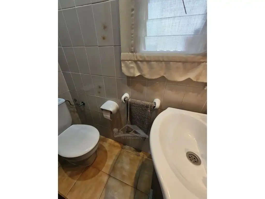 Bany de Casa o xalet en venda en Cunit amb Aire condicionat i Jardí privat