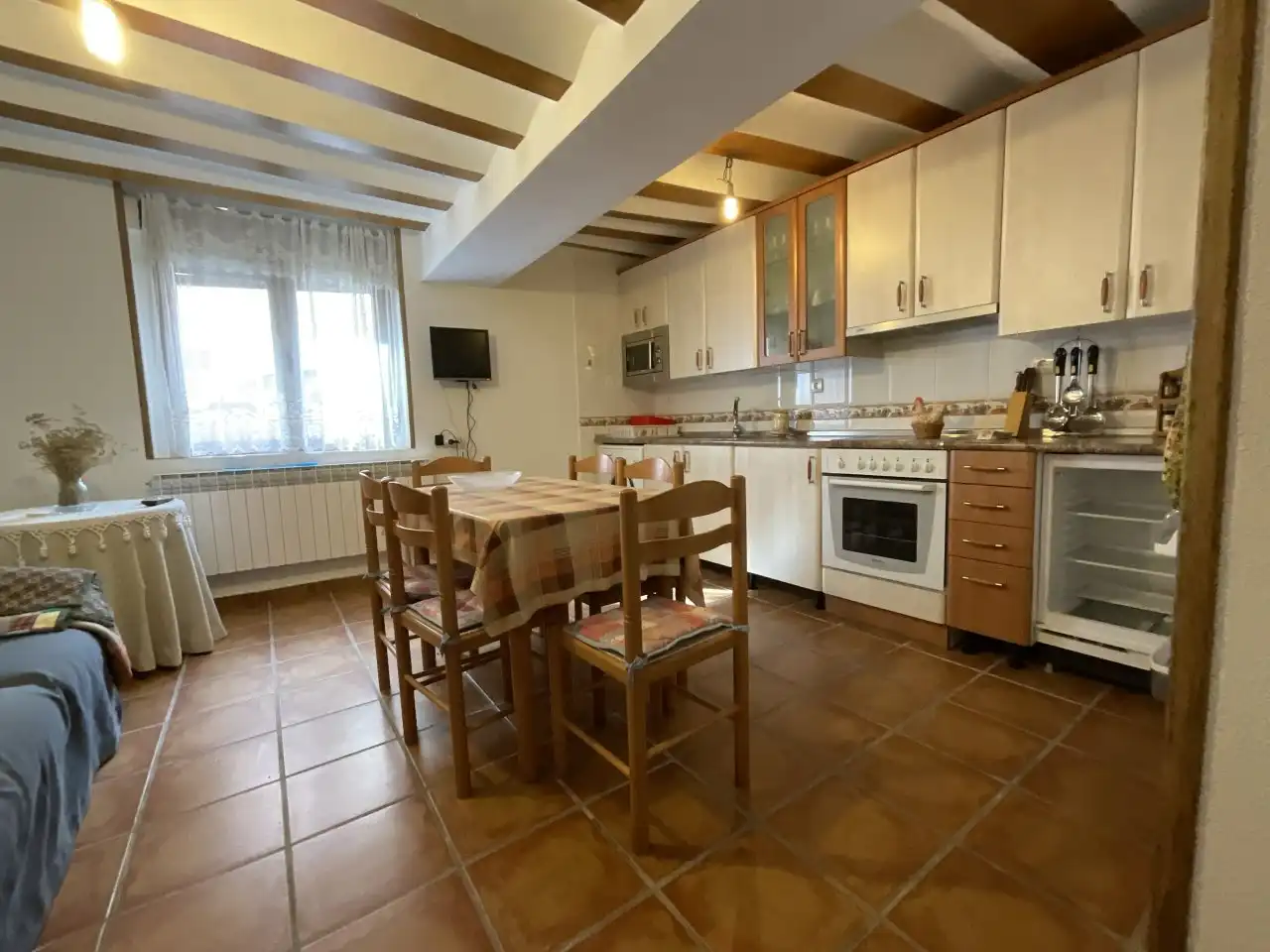 Kitchen of Houses for sale in Fresno de Río Tirón  with Heating and Furnished