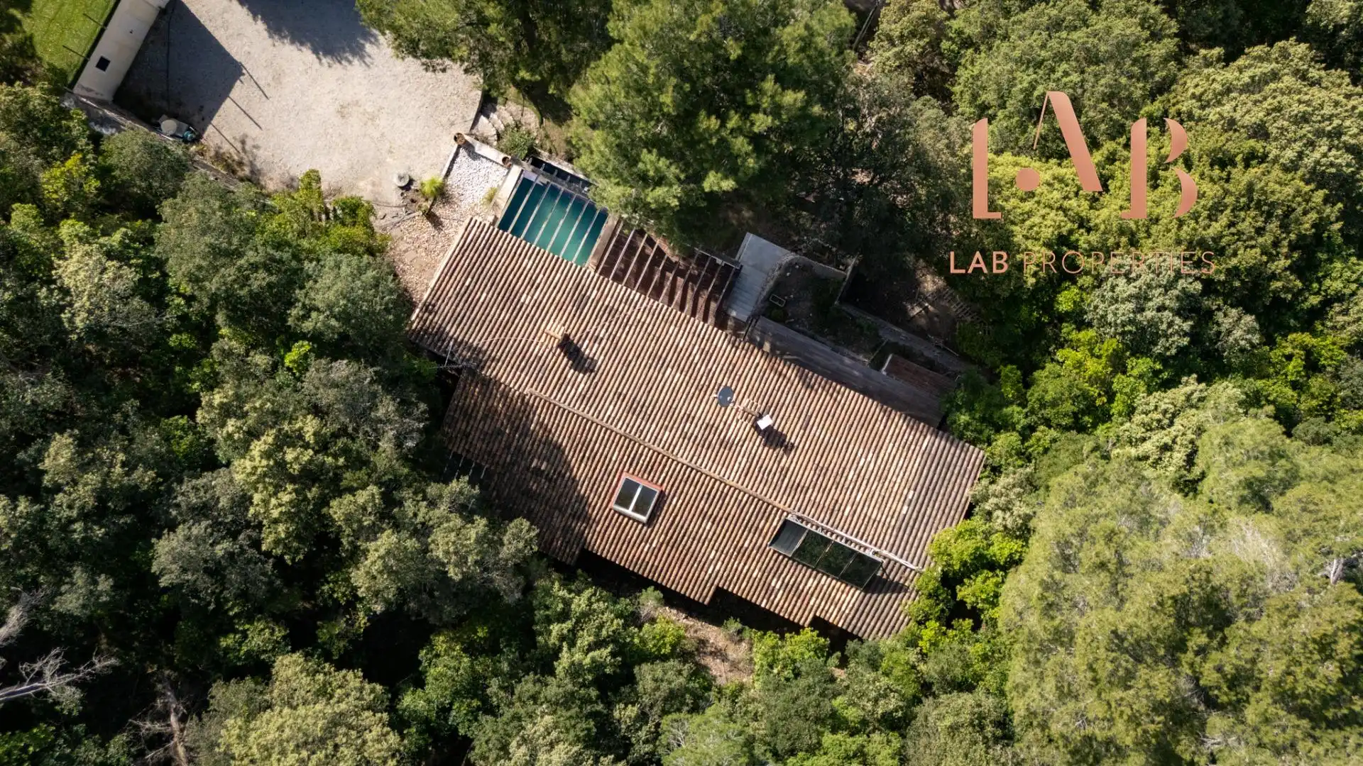 Vista exterior de Finca rústica en venda en Esporles amb Aire condicionat, Calefacció i Jardí privat
