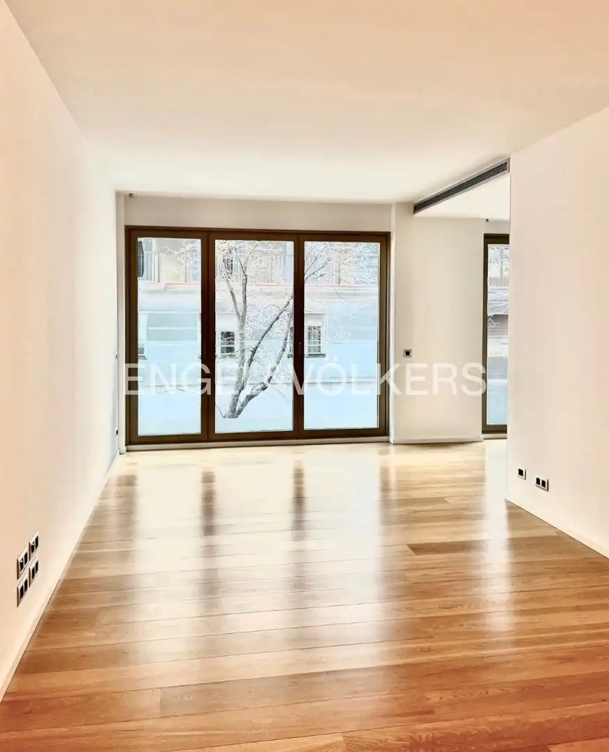 Flat for rent in Madrid  with Air Conditioner, Heating and Storage room