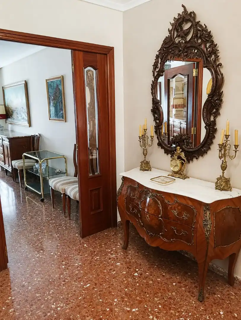 Flat for rent in Valencia  with Air Conditioner, Furnished and Oven