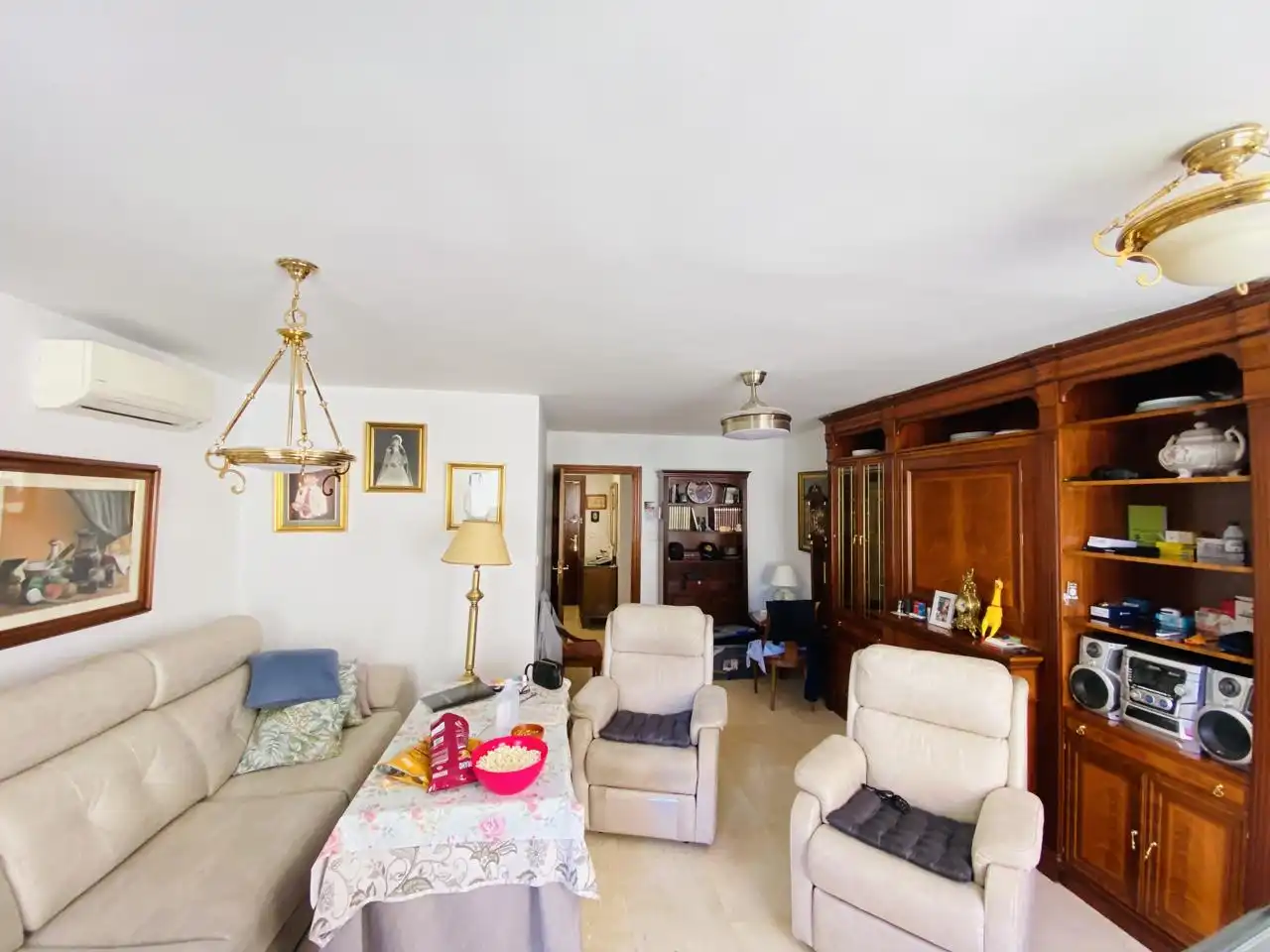 Living room of Flat for rent in Granada  with Air Conditioner