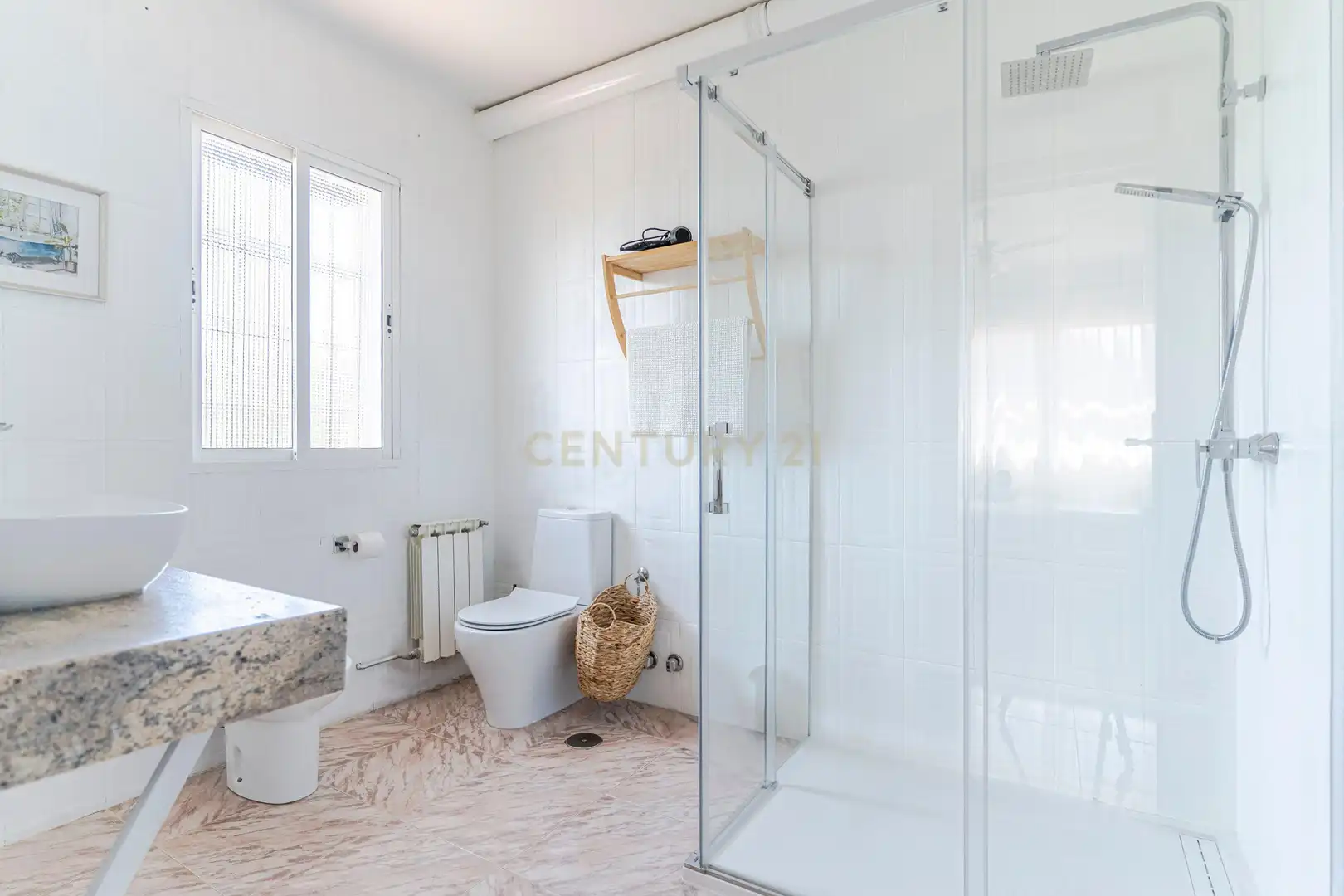 Baño de Edificio en venta en Gójar