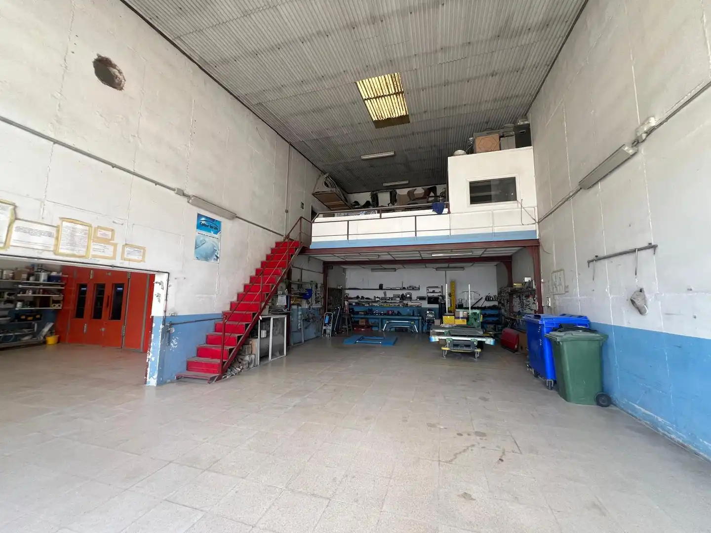 Local comercial en venda a Plaza Poligono Industrial, imagen 2