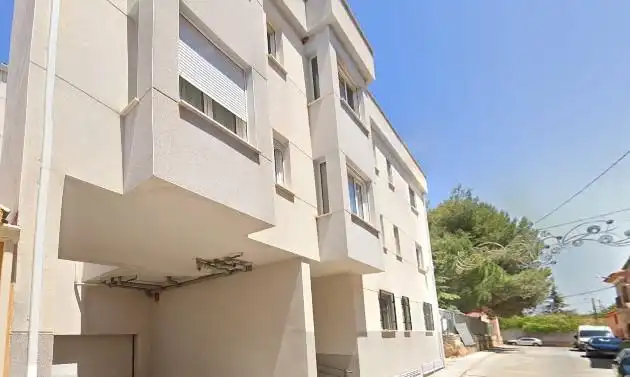 Piso con ascensor en venta en Arcas del Villar, imagen 3