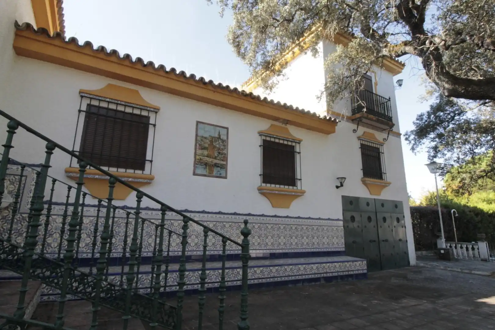 Vista exterior de Casa o chalet en venta en El Castillo de las Guardas con Jardín privado, Trastero y Piscina