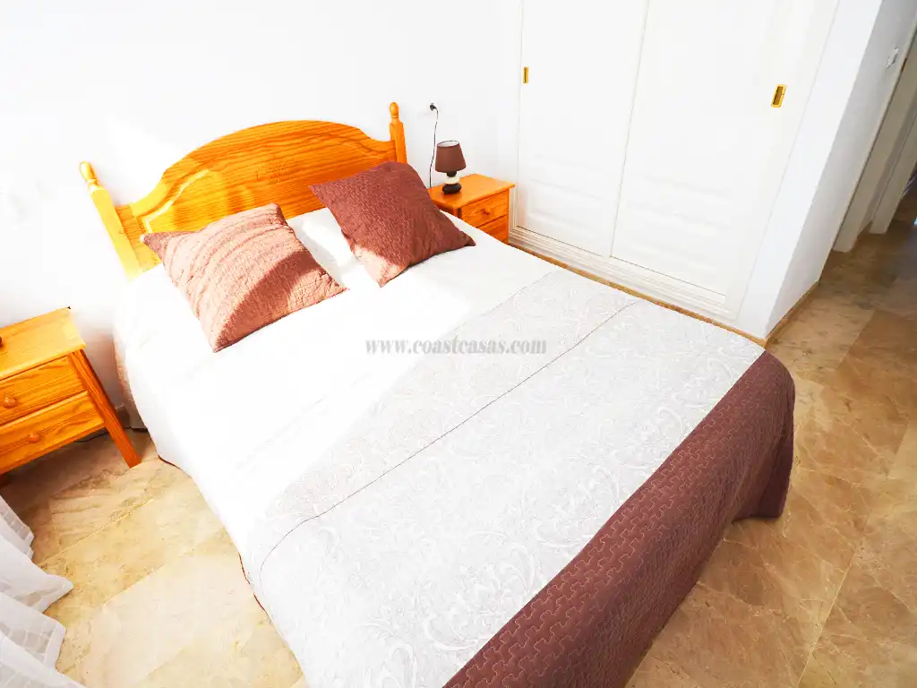 Habitación de Apartamento en venta en Orihuela con Aire acondicionado, Calefacción y Terraza