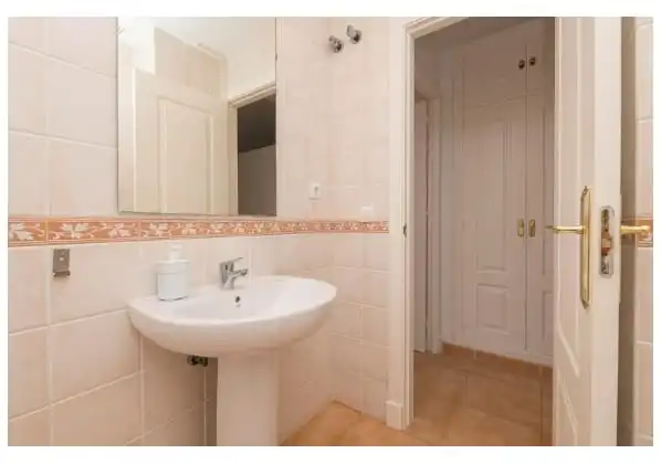 Bathroom of Flat for rent in Sanlúcar de Barrameda  with Terrace, Furnished and Oven