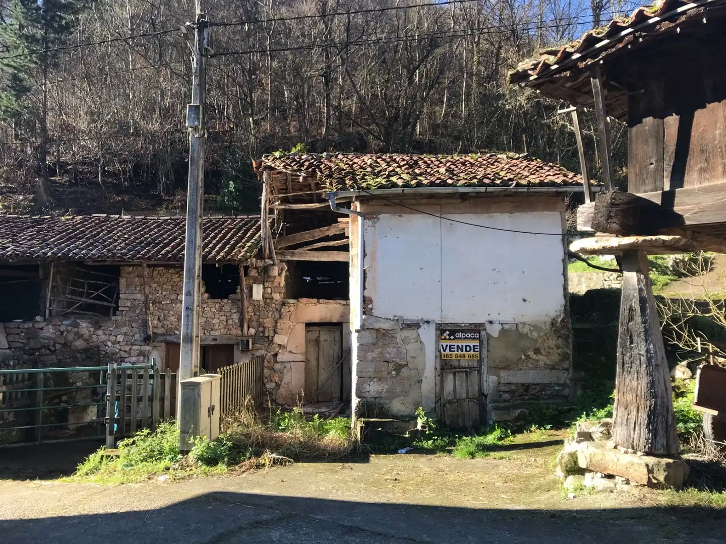 Casa con giardino in vendita a Santianes de Tornín
